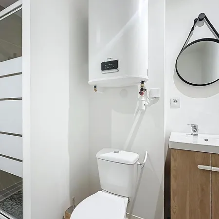 Bright 1-bedroom Апартаменты *