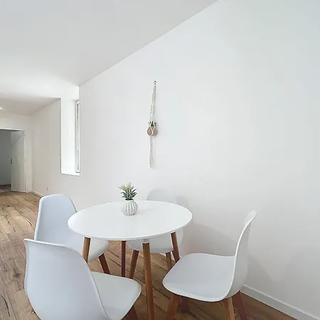 Bright 1-bedroom * Cuxac-d'Aude
