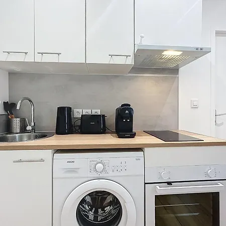 Апартаменты Bright 1-bedroom